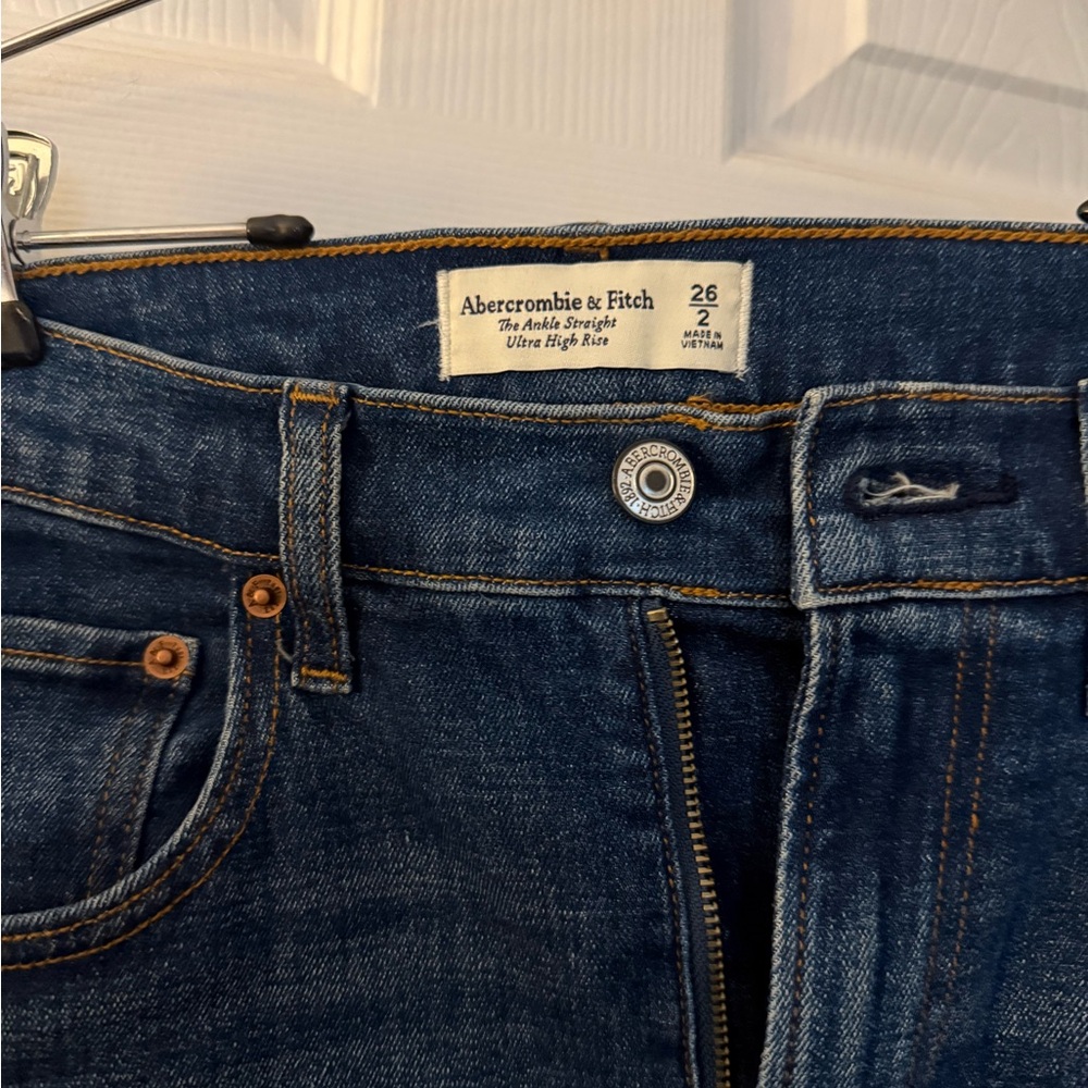 Abercrombie & Fitch Women's Blue Straight Leg Jeans